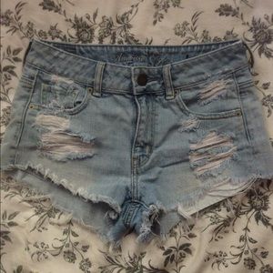 High-Waisted Jean Shorts 🌞