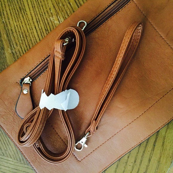 sold envelope clutch - Picture 4 of 4