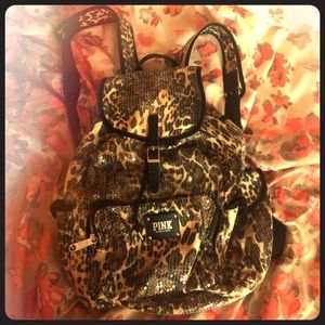 🎀🆕Sequin Cheetah Print Backpack🆕🎀
