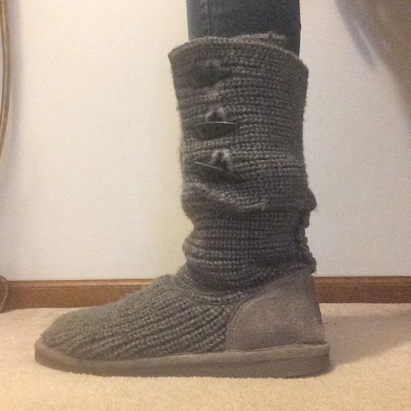 Grey Knit Bear Paws
