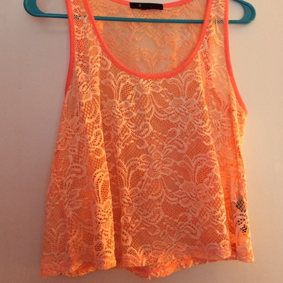 Lace Peach Top - Picture 1 of 1