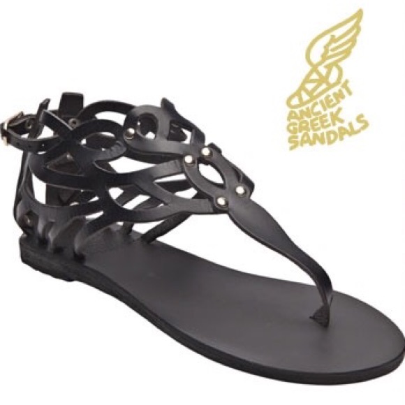 Ancient Greek Medea Flat Sandals in Black