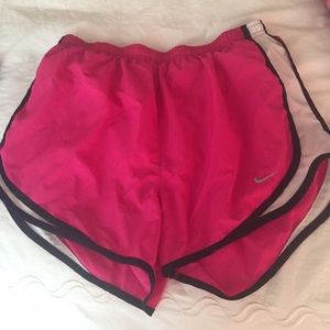 Nike shorts size medium