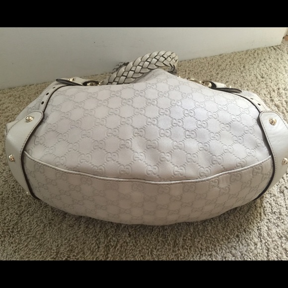 💰SOLD💰💯AUTHENTIC GUCCI LEATHER BAG - Picture 2 of 4