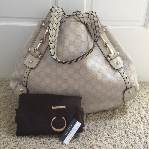 💰SOLD💰💯AUTHENTIC GUCCI LEATHER BAG - Picture 4 of 4