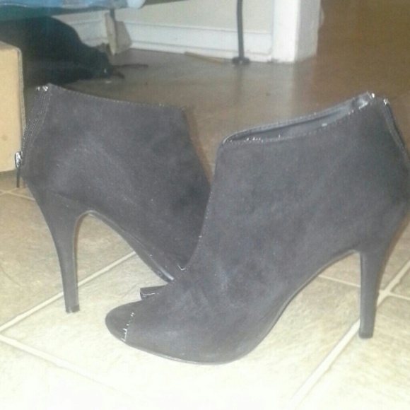 Black booties - Picture 3 of 4