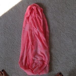 infinity scarf, pink
