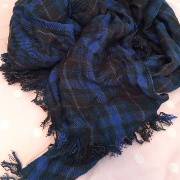 Scarf - Picture 2 of 2