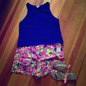 BUNDLE - Loft Shorts and Two Flowy Shirts
