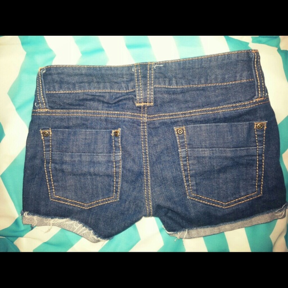 Shorts - Picture 2 of 2