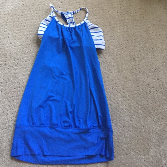 Lululemon tank blue and white with built in bra