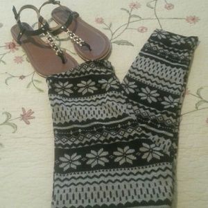 BODY CENTRAL LEGGINGS