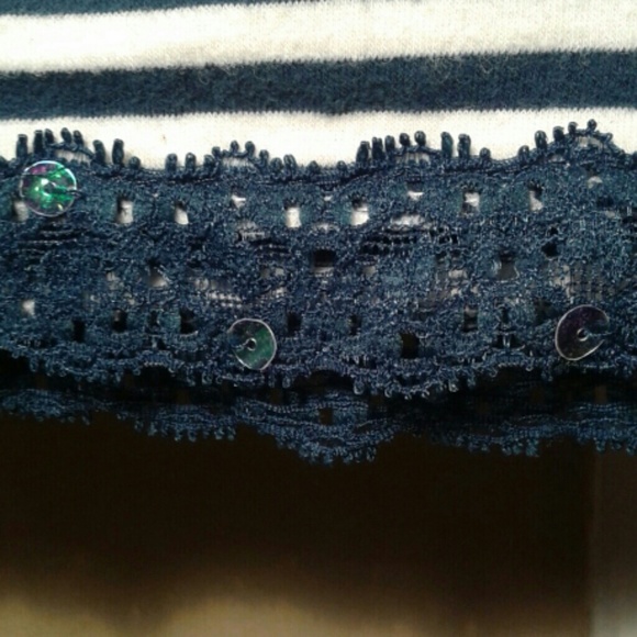 2 piece blue/white blouse - Picture 2 of 4