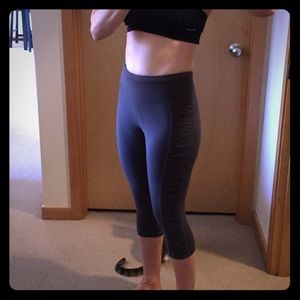 Lucy crop workout pants