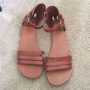 DOLCE VITA Sandals 💕 Size 8.5 BARELY WORN
