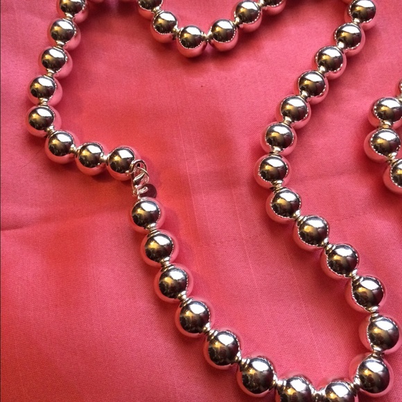 Silver ball necklace and bracelet