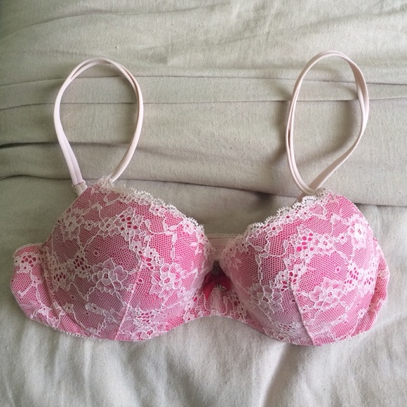 VICTORIAS SECRET Bra 💕 Size 34B BARELY WORN