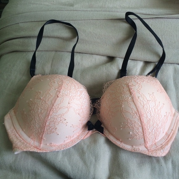 VICTORIAS SECRET Bombshell Bra 💕 Size 34B