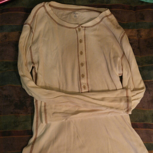 Cream white long sleeve comfy shirt