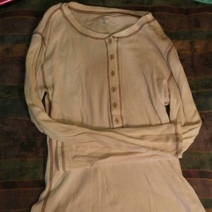 Cream white long sleeve comfy shirt