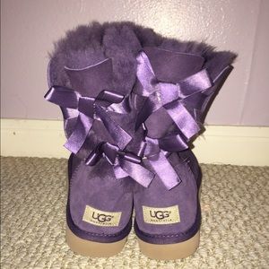 BRAND NEW unworn purple Bailey Bow UGGs size 9
