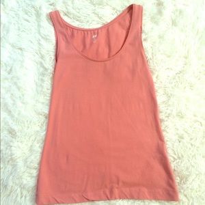 H&M salmon color top!