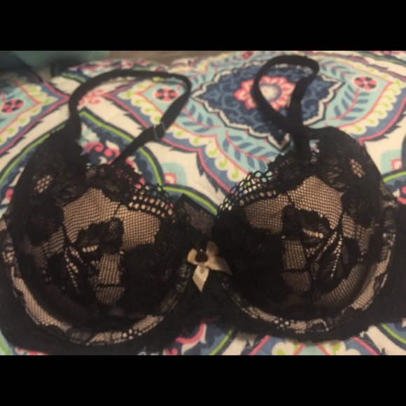 Lace body by Victoria bra