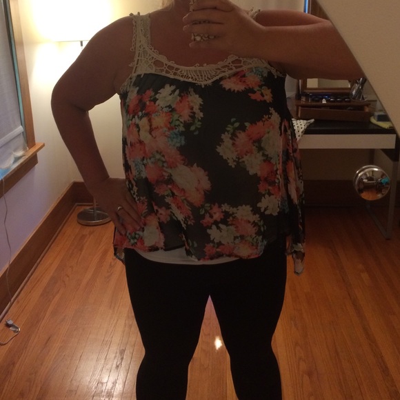 Floral Flowy Top