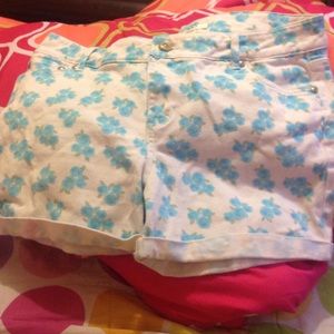 Flower shorts