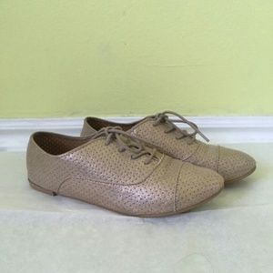 GOLD METALLIC OXFORD SHOES