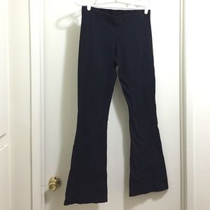 Lululemon black yoga pants size 8