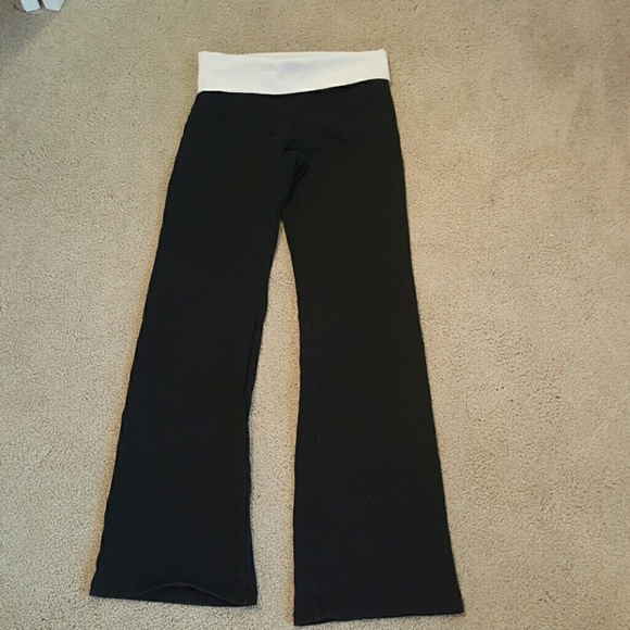 Forever 21 Yogas
