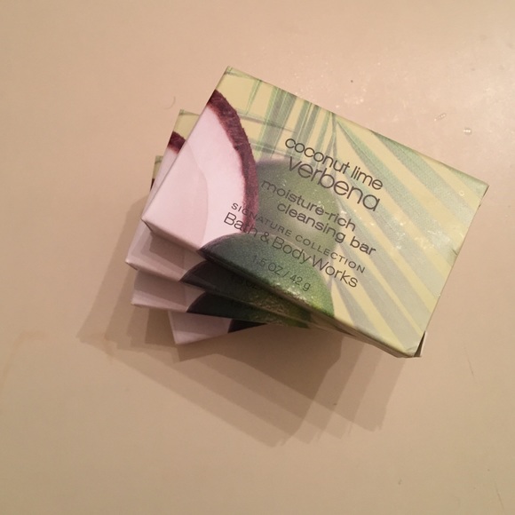 Bath & Body Work cleansing bar coconut lime