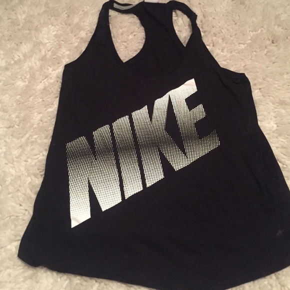 Nike workout tank top