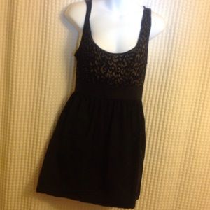 Cute black dress / super easy to throw on ❗️❗️