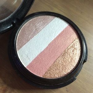 Ofra blush stripes illuminator