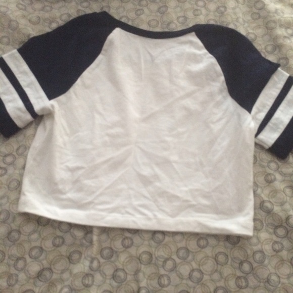 Forever21 Croptop - Picture 2 of 2