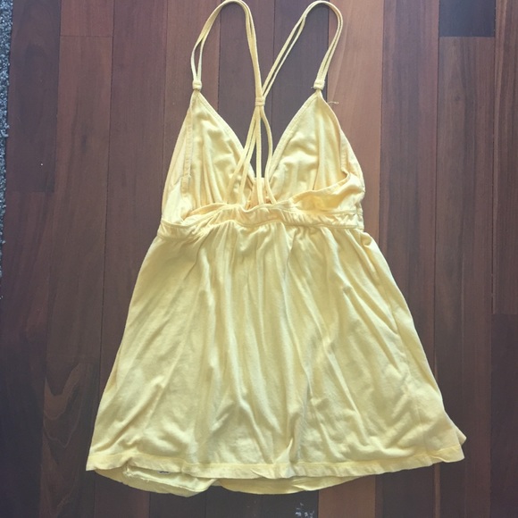 SOLD- Tank - Picture 4 of 4