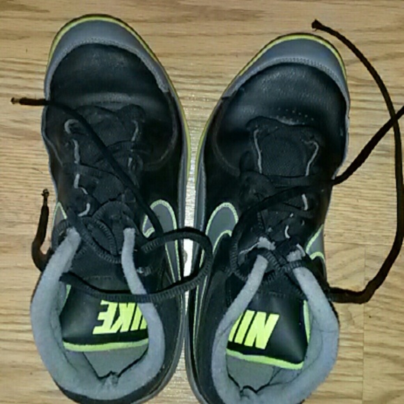 Nike basketball sneaker