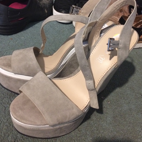 suede gray wedge