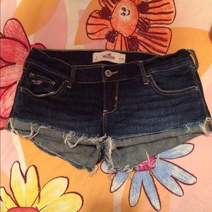 Hollister Low Rise Shorts - size 3