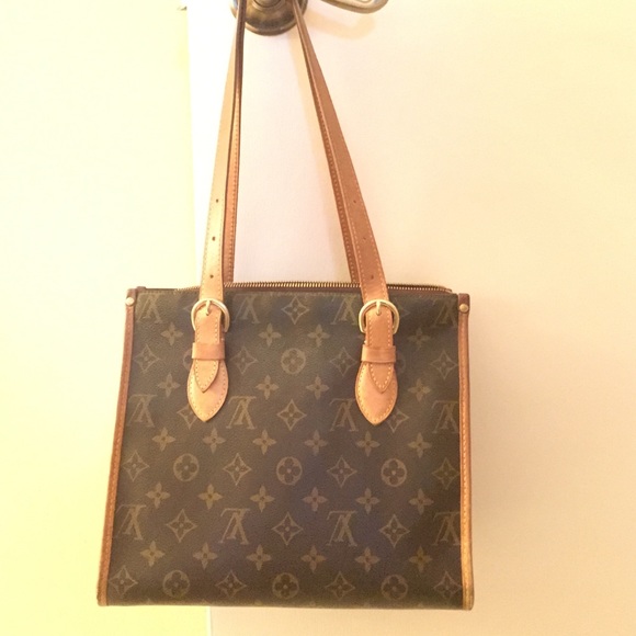 Louis Vuitton ... AUTHENTIC... purse
