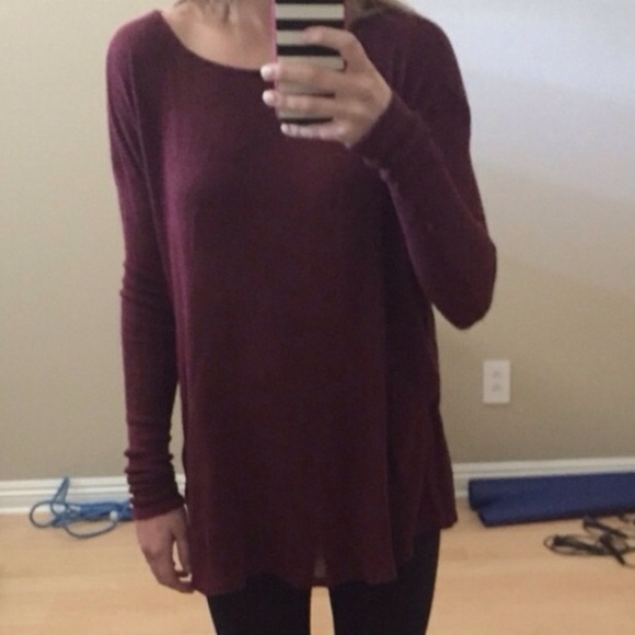 Brandy Melville Sweater🌻