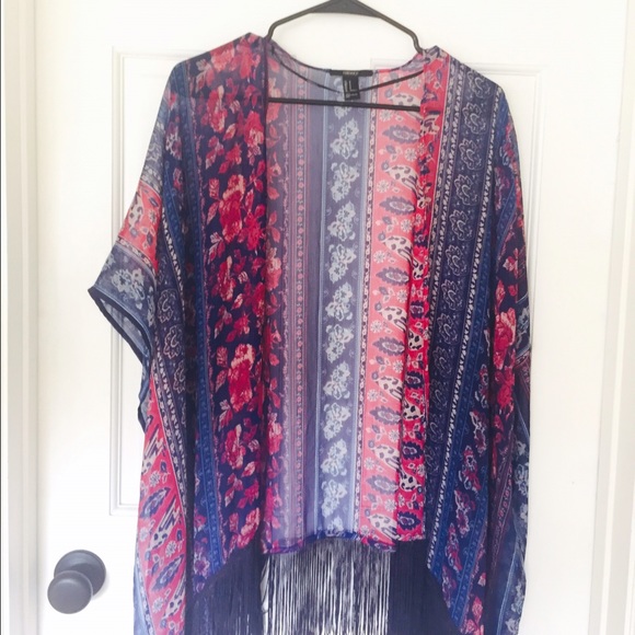 PRINTED KIMONO WITH FRINGE