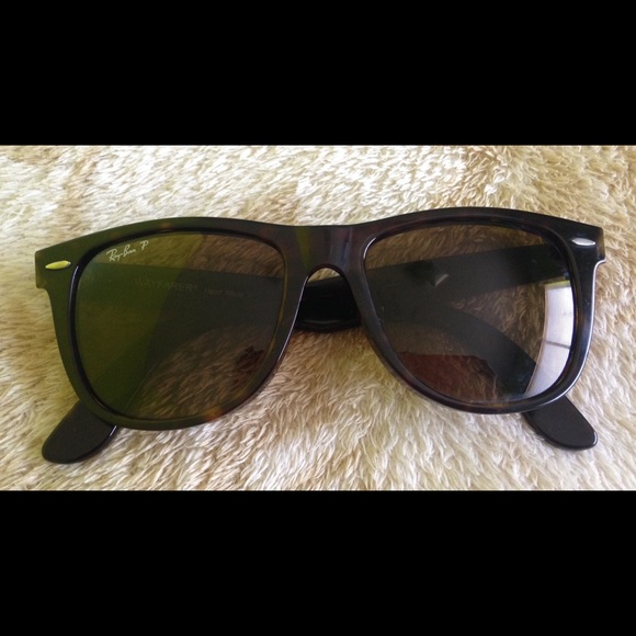 Ray-Ban Wayfarer Sunglasses