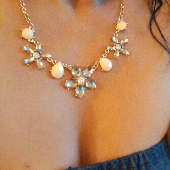 Necklace - Picture 2 of 2