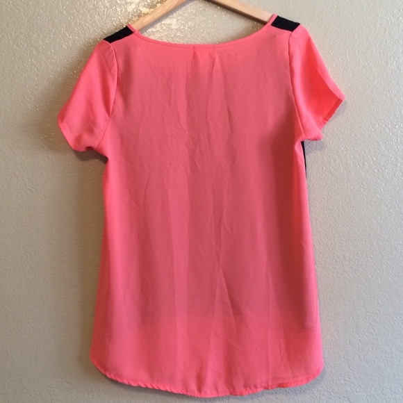 Sheer Two-Toned Blouse - Picture 2 of 2