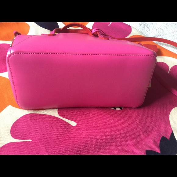 🆕Listing Kate Spade Cross body tote - Picture 3 of 4