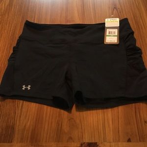Under Armour Shorts - Size L