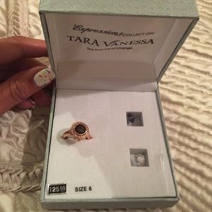 Tara Vanessa Ring with Interchangeable stones